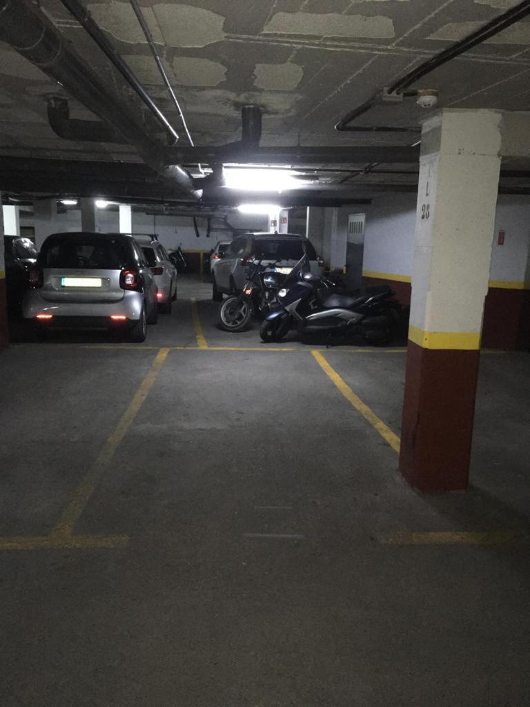 Conde Center Premium Suites, Free Parking 塞维利亚 外观 照片