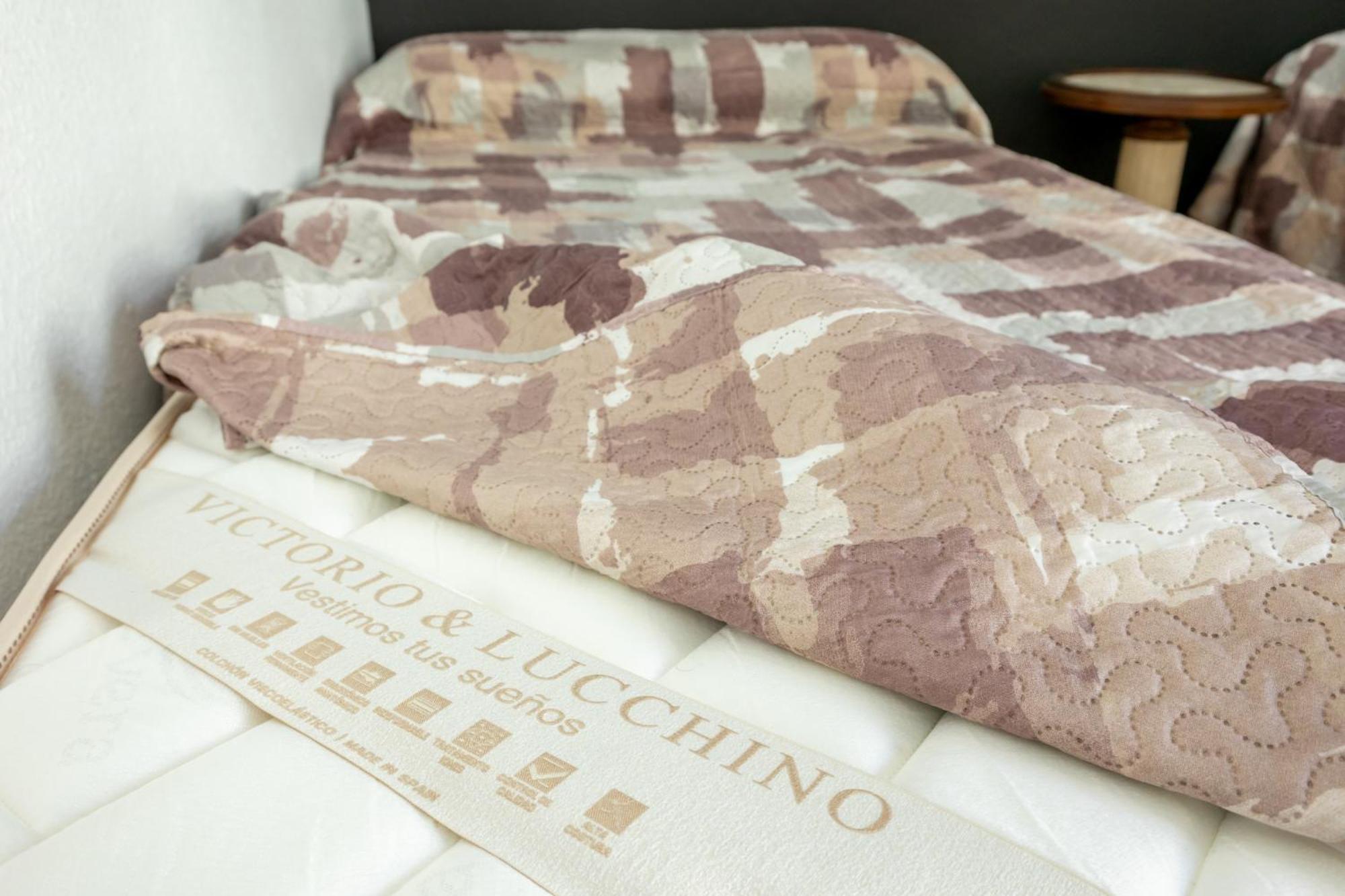Conde Center Premium Suites, Free Parking 塞维利亚 外观 照片