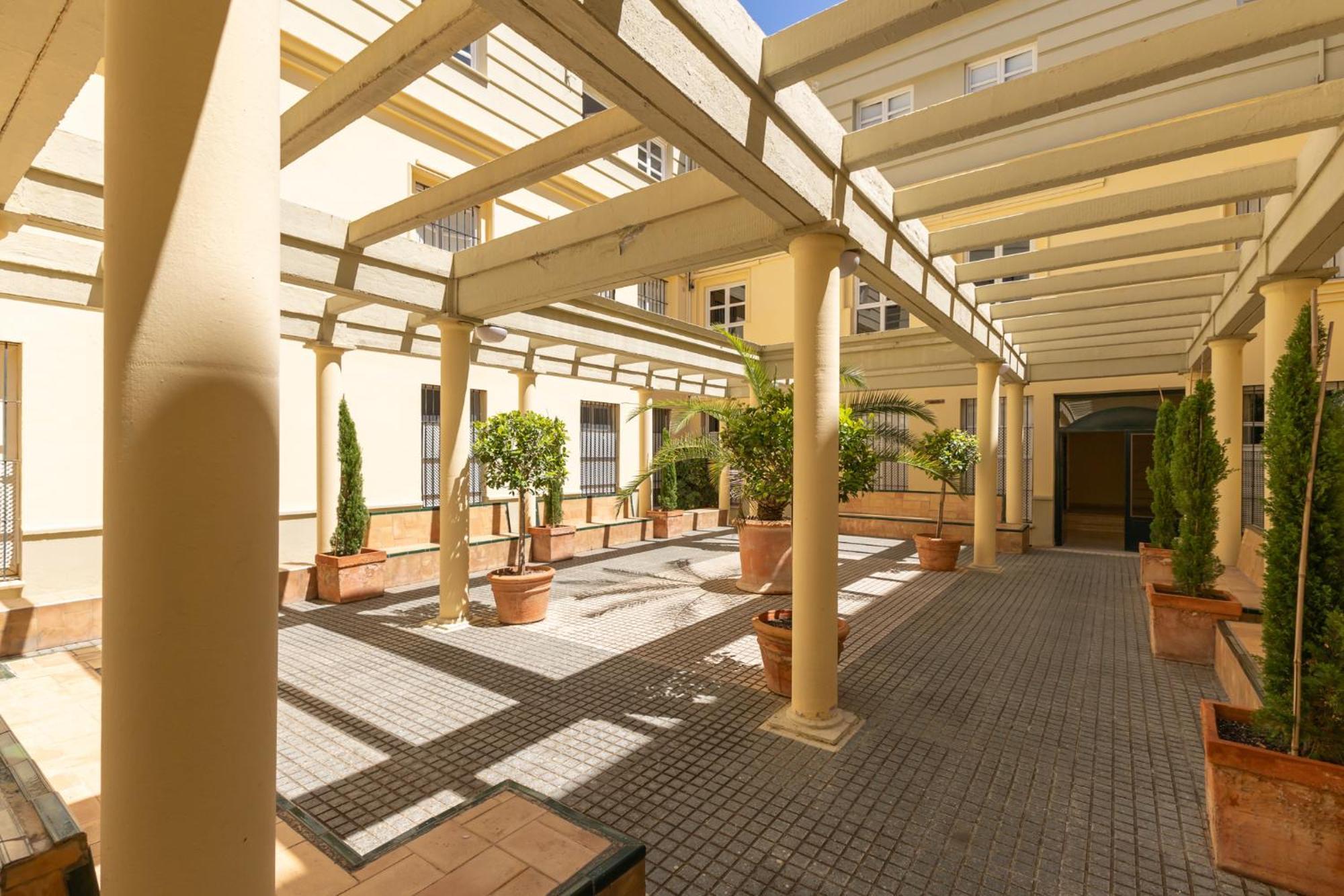 Conde Center Premium Suites, Free Parking 塞维利亚 外观 照片